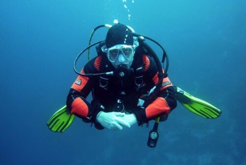divers, scuba divers, diving-668777 duiken, divers, scuba divers, diving