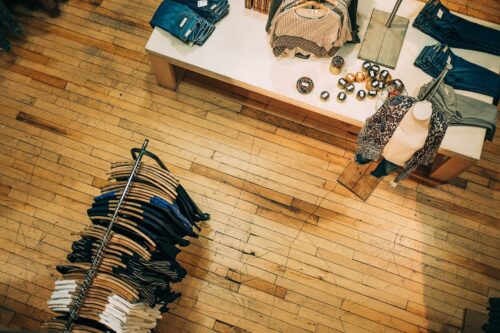 winkelcentra, clothes, clothing, fashion-1839935.jpg