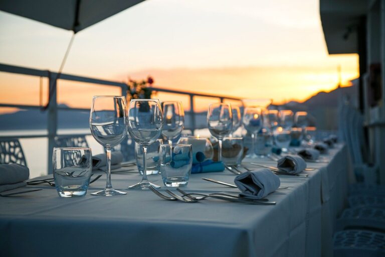 eten en drinken, table, glassware, cutlery, strandpaviljoens